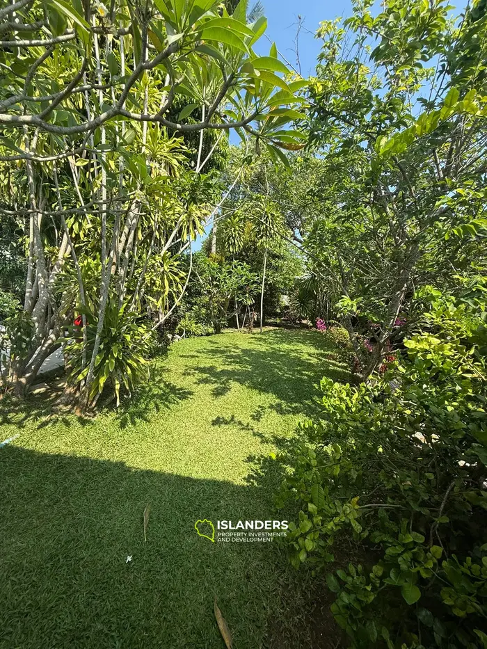 Strandvilla mit 4 Schlafzimmern und einem Büro in einer ruhigen Gegend (Lamai)