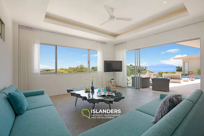 4 bdrm pool villa with direct beach access (Plai Laem)