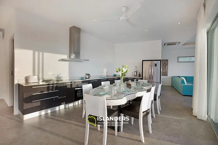 4 bdrm pool villa with direct beach access (Plai Laem)