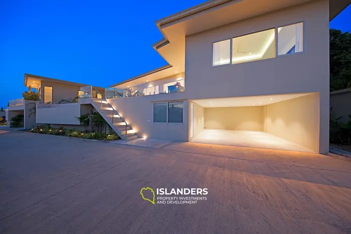 4 bdrm pool villa with direct beach access (Plai Laem)