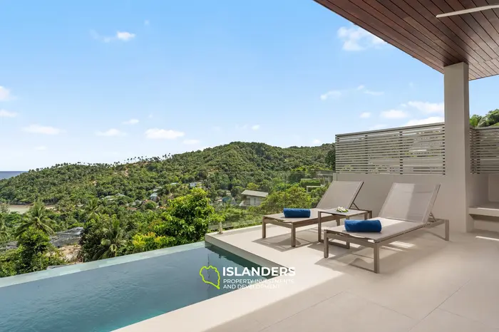 SKY 2-bedroom villa with sea view 