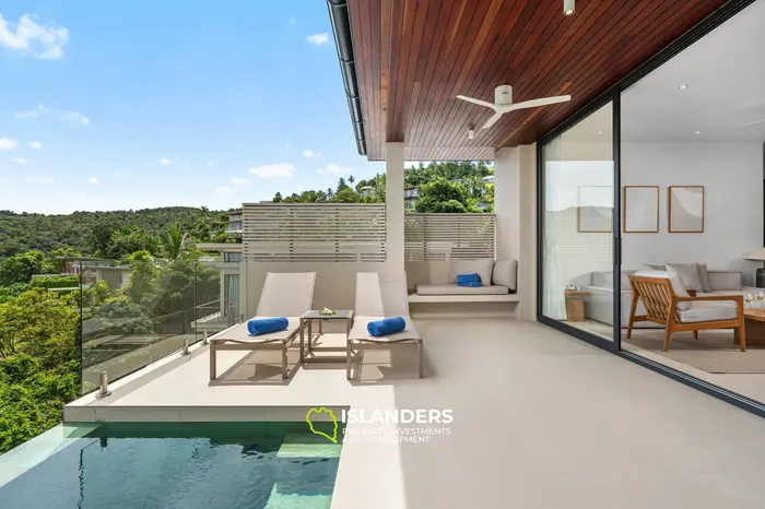 SKY 2-bedroom villa with sea view 