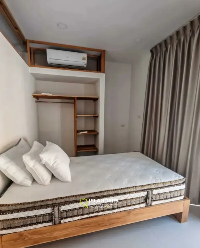 6-bdrm pool villa on a spacious plot with a large garden (Lamai)