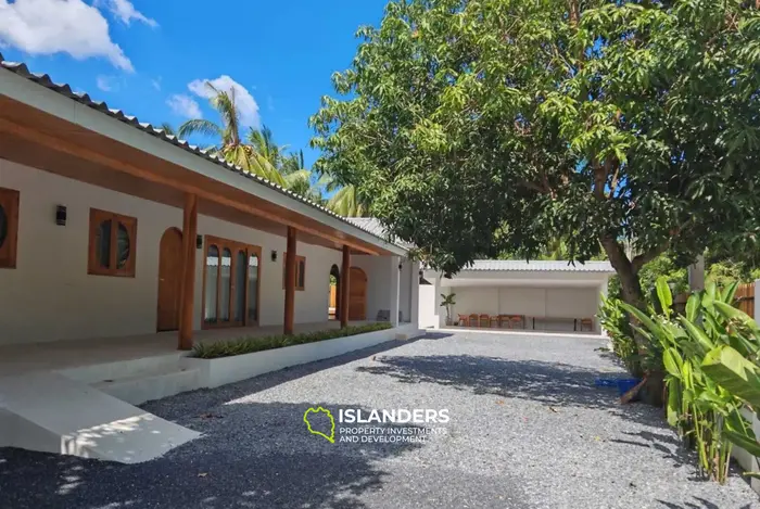 6-bdrm pool villa on a spacious plot with a large garden (Lamai)