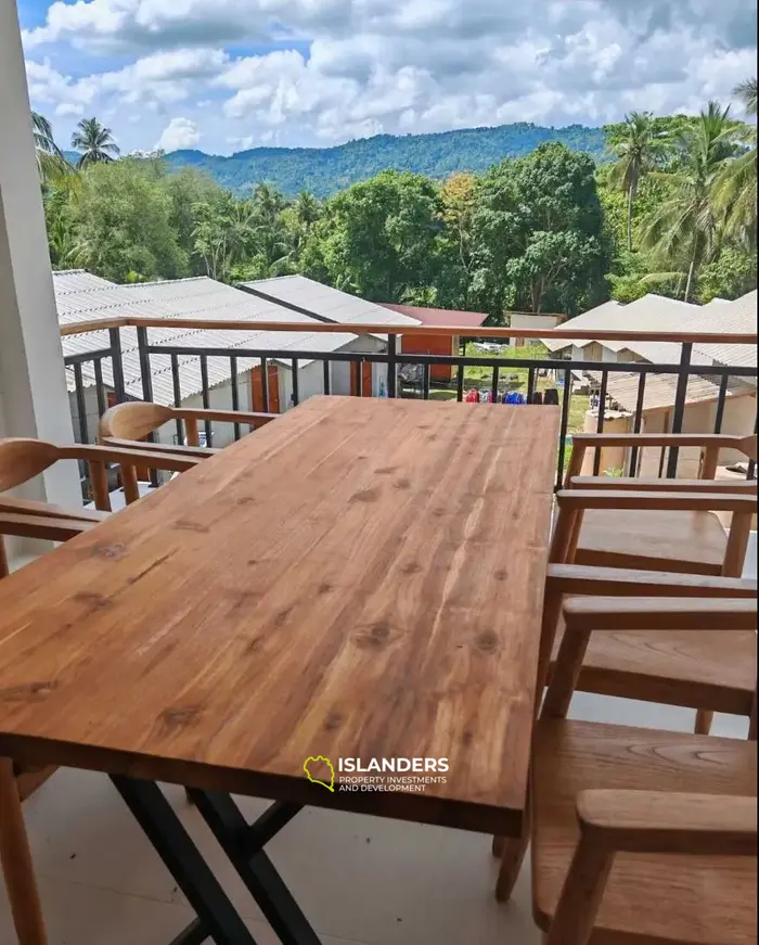 6-bdrm pool villa on a spacious plot with a large garden (Lamai)