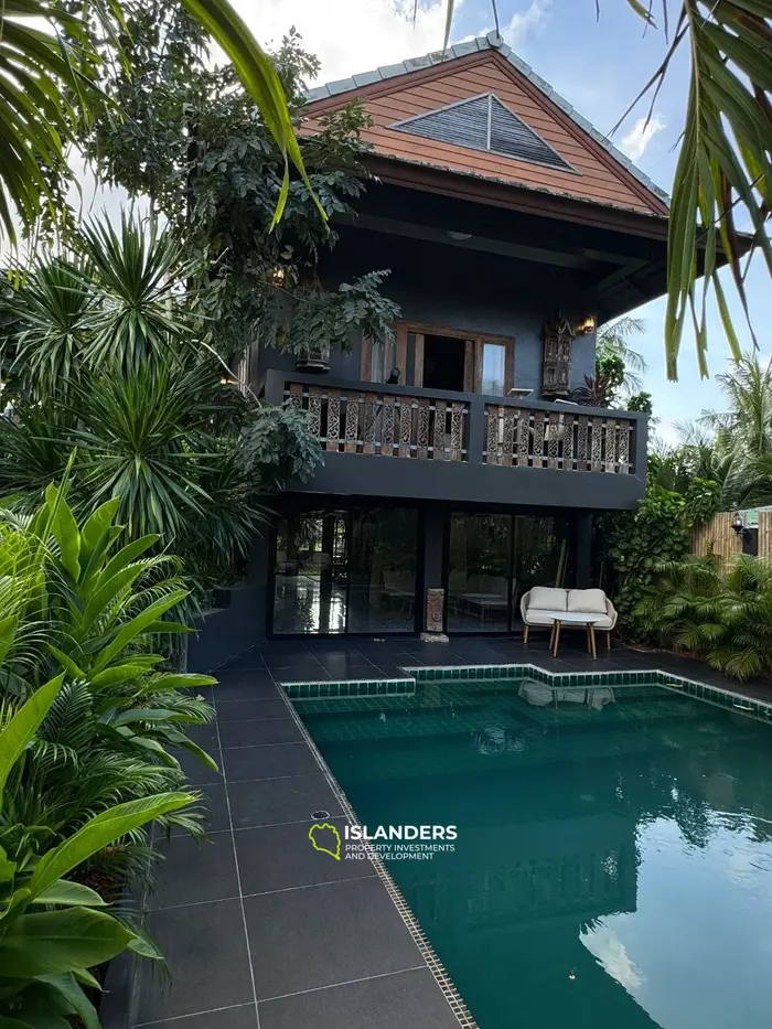 Cozy 4-bdrm family pool villa surrounded by nature (Maenam)