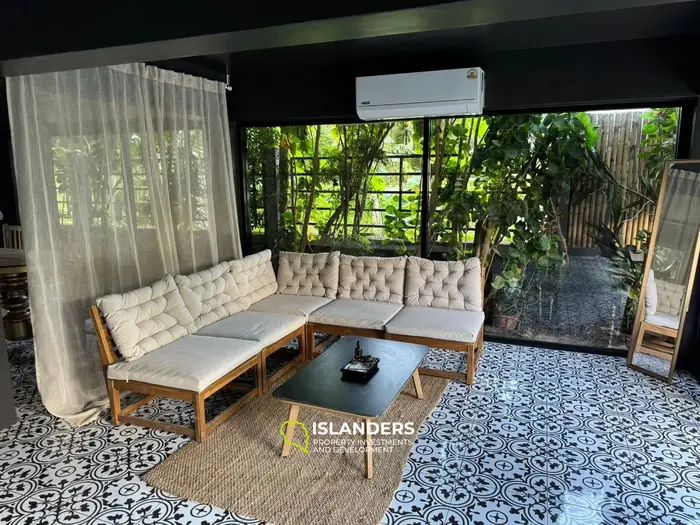 Cozy 4-bdrm family pool villa surrounded by nature (Maenam)