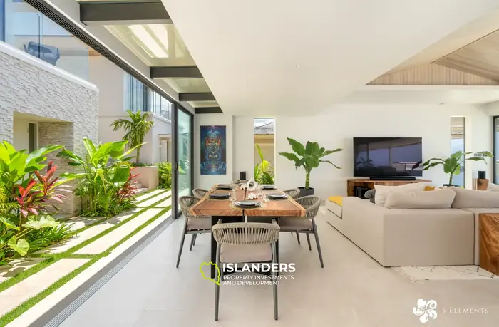 6 bedroom sea view villa on the cliff for rent