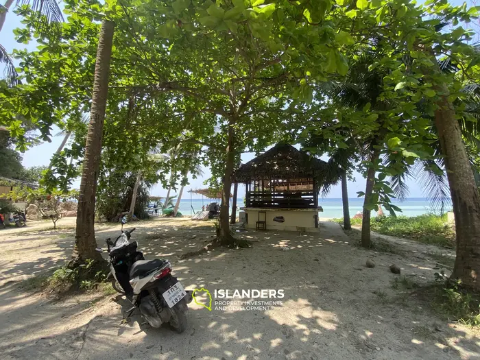 Beachfront Land with Existing Buildings in Srithanu — 2 Rai 62.7 Wah