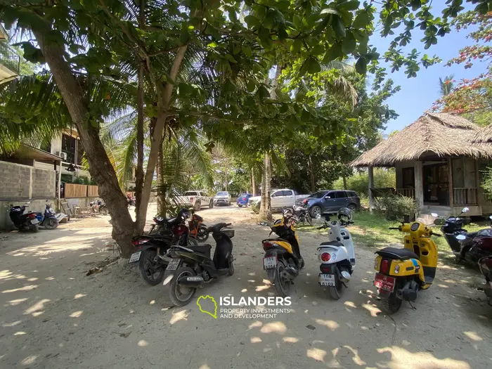 Beachfront Land with Existing Buildings in Srithanu — 2 Rai 62.7 Wah