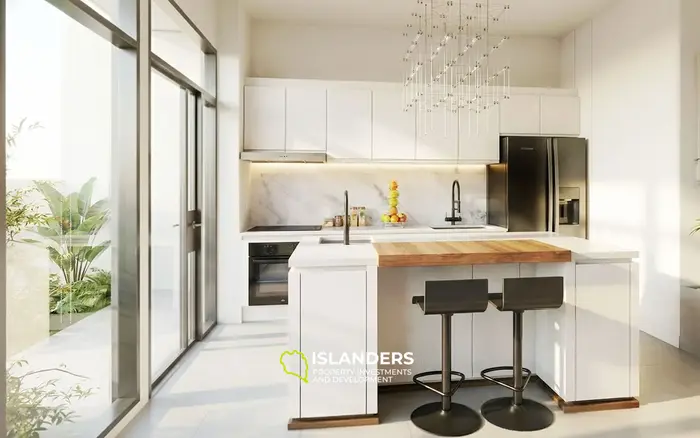 4-bdrm pool villa close to the beach (Taling Ngam)