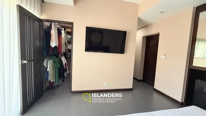 Duplex 3-bdrm pool villa surrounded by tropical nature (Maenam)