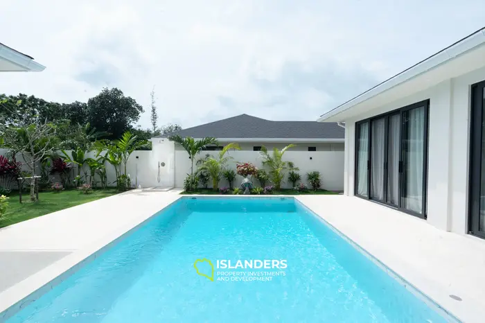 3 bdrm beachfront pool villa (Bophut)