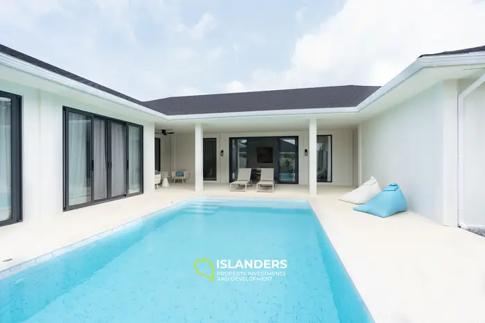 3 bdrm beachfront pool villa (Bophut)