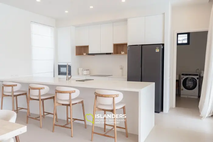 3 bdrm beachfront pool villa (Bophut)