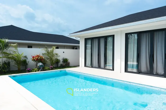 3 bdrm beachfront pool villa (Bophut)