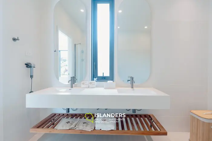 3 bdrm beachfront pool villa (Bophut)