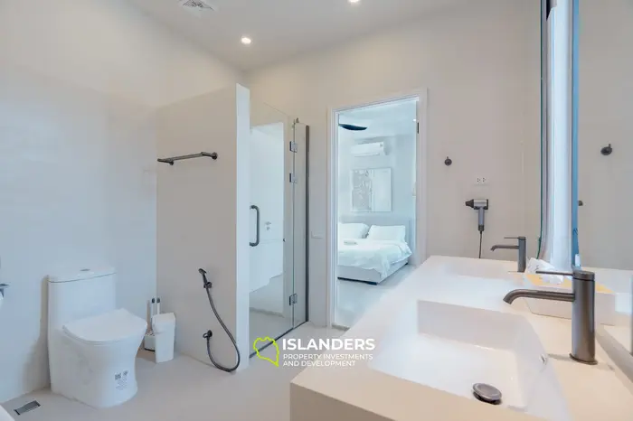 3 bdrm beachfront pool villa (Bophut)