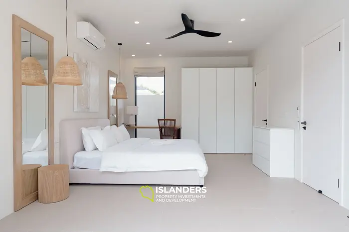 3 bdrm beachfront pool villa (Bophut)