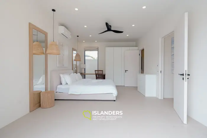 3 bdrm beachfront pool villa (Bophut)