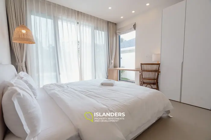 3 bdrm beachfront pool villa (Bophut)