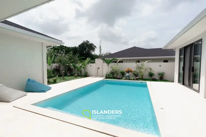 3 bdrm beachfront pool villa (Bophut)