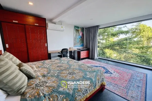 Luxury 4-bdrm pool villa with sea views on a hillside (Chaweng)