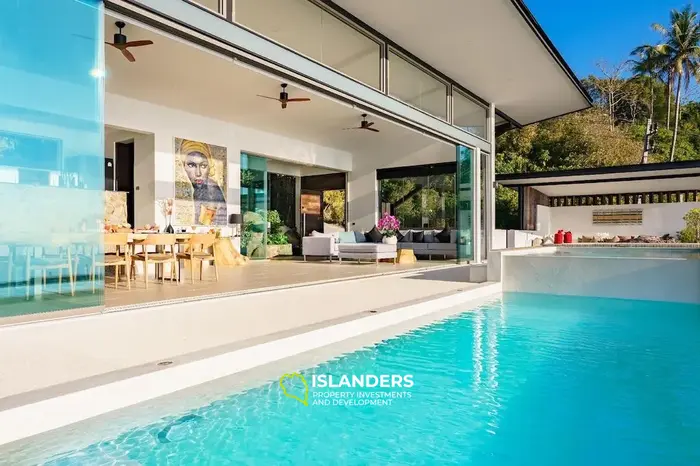 Luxury 4-bdrm pool villa with sea views on a hillside (Chaweng)