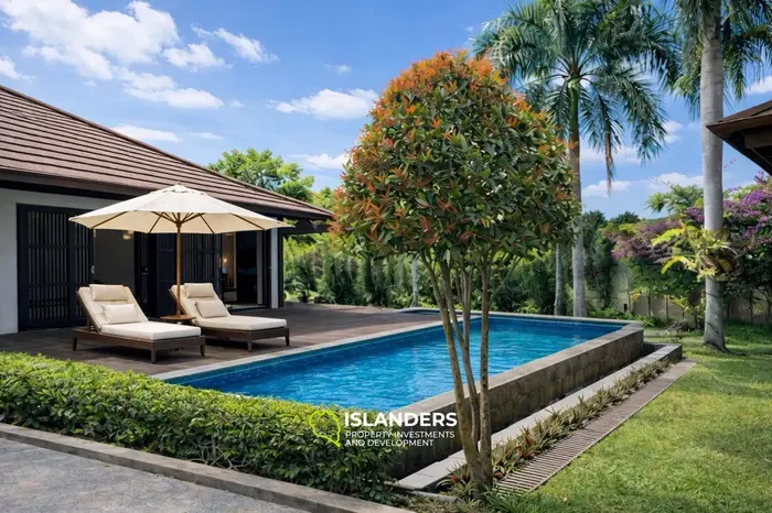 Balinese style 3 bdrm poo villa (Chaweng)