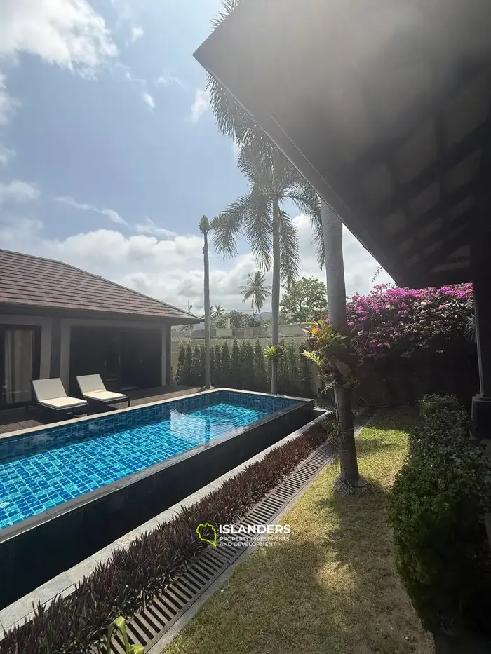 Balinese style 3 bdrm poo villa (Chaweng)